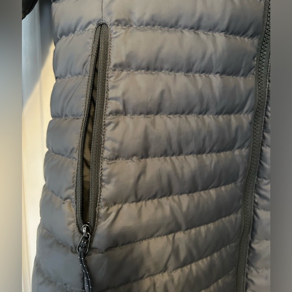 Eddie Bauer Grey Quilted Coat - Picture 7 of 16
